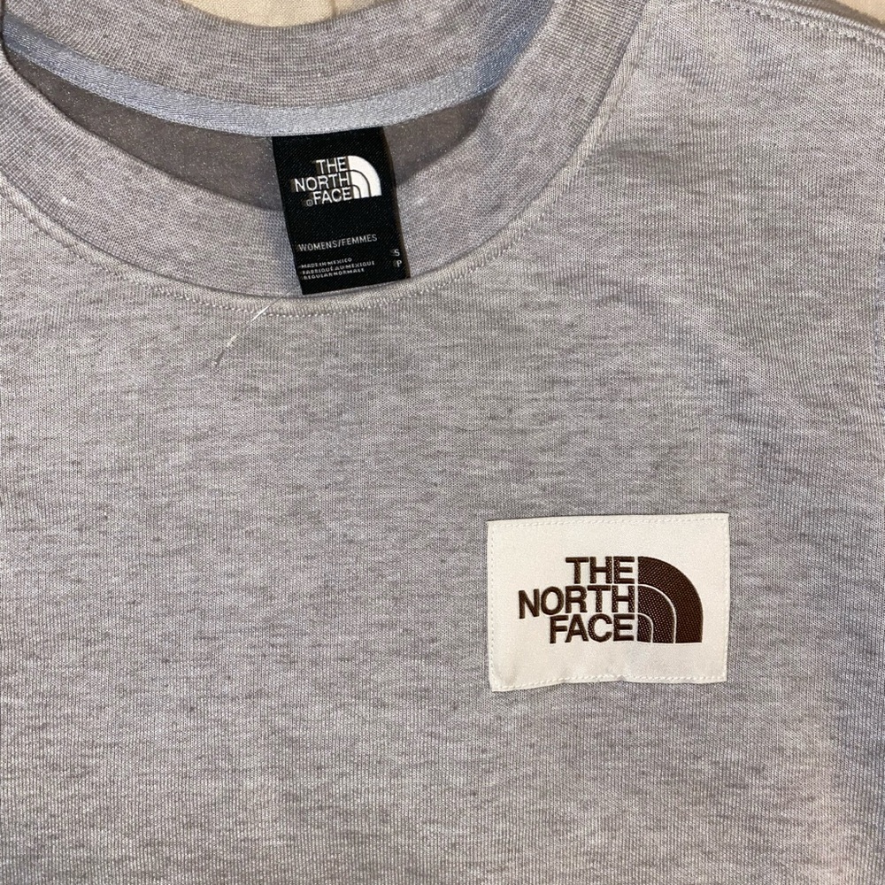 North Face Pull Over - image 2